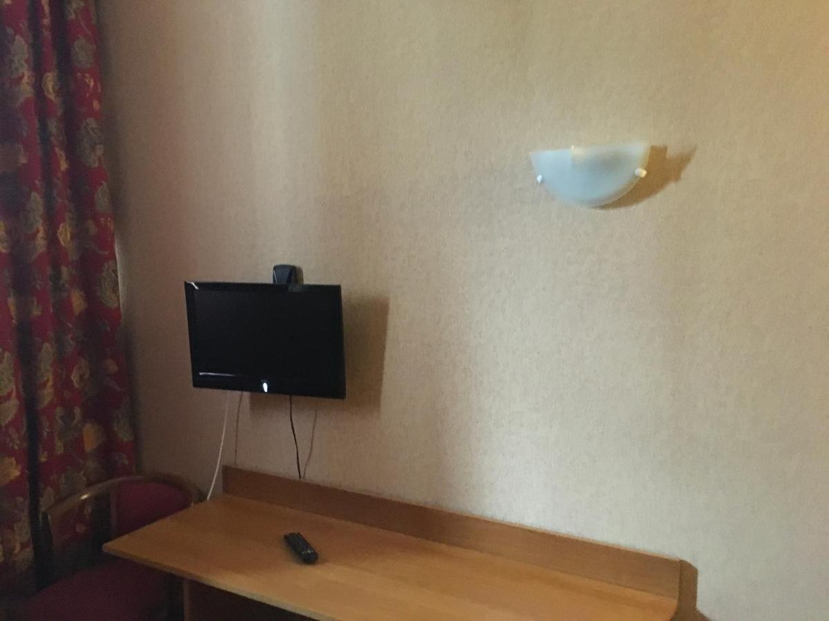 Hotel Dorele Montargis Zewnętrze zdjęcie