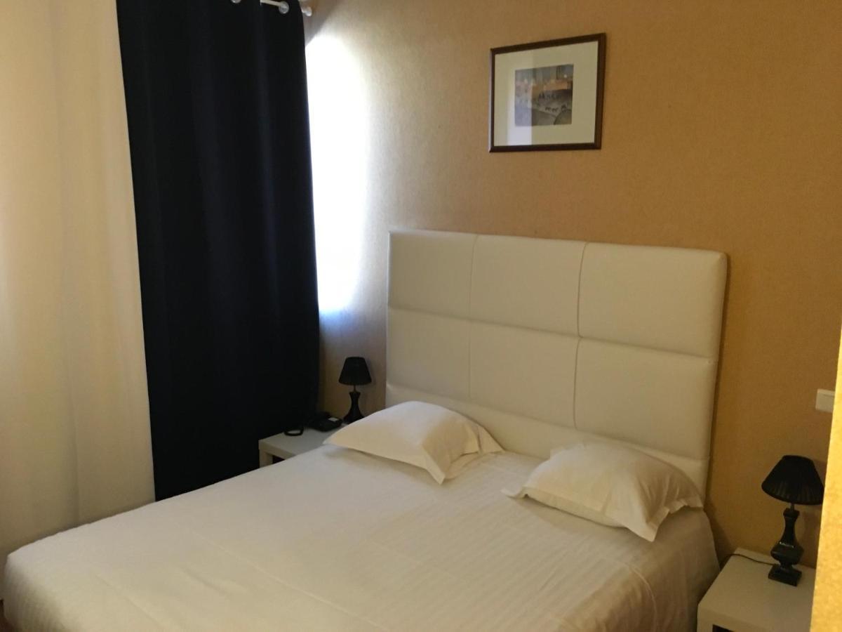 Hotel Dorele Montargis Zewnętrze zdjęcie