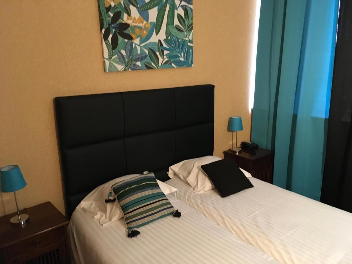 Hotel Dorele Montargis Zewnętrze zdjęcie