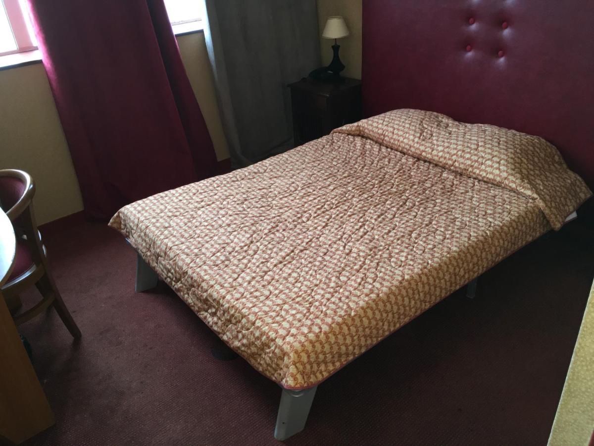Hotel Dorele Montargis Zewnętrze zdjęcie