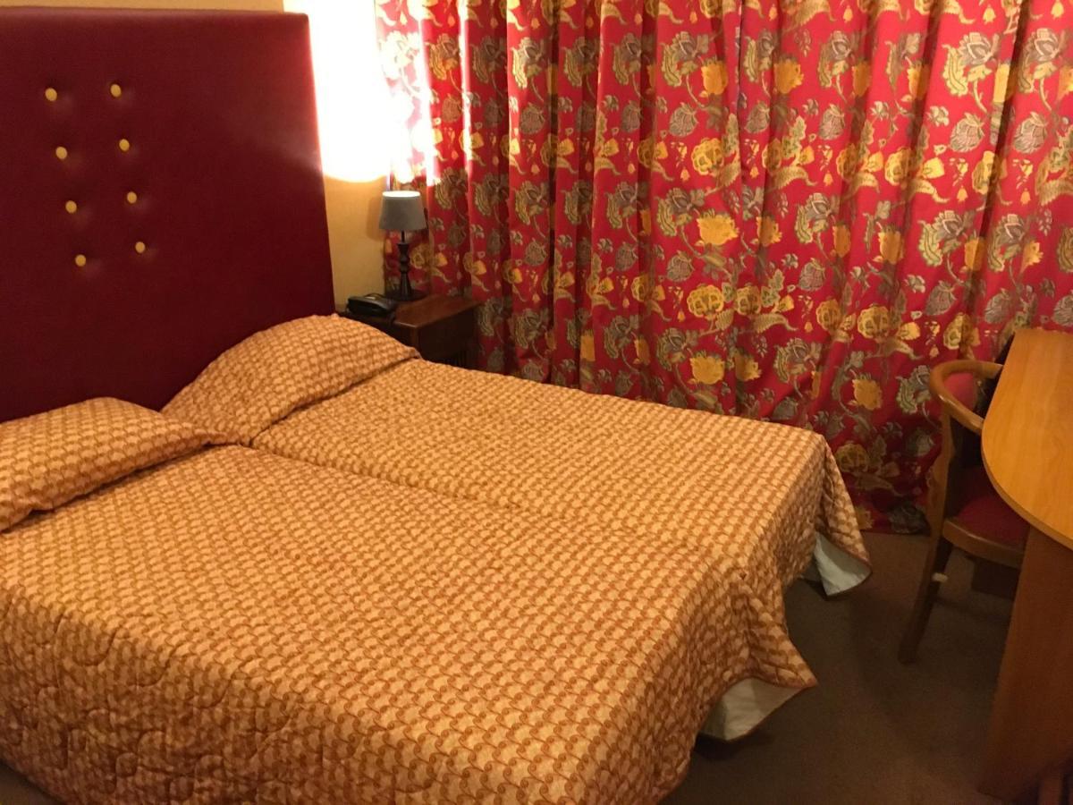 Hotel Dorele Montargis Zewnętrze zdjęcie