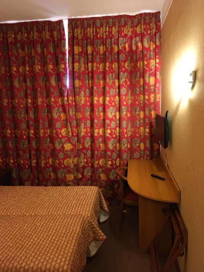 Hotel Dorele Montargis Zewnętrze zdjęcie