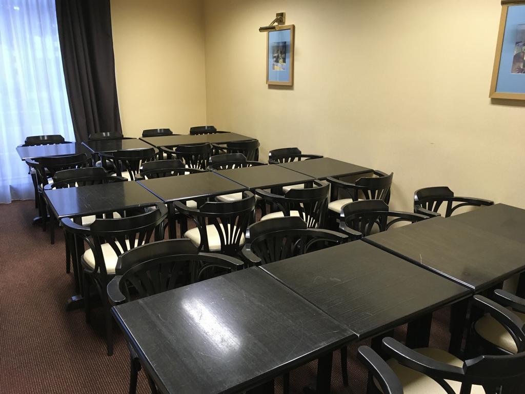 Hotel Dorele Montargis Zewnętrze zdjęcie